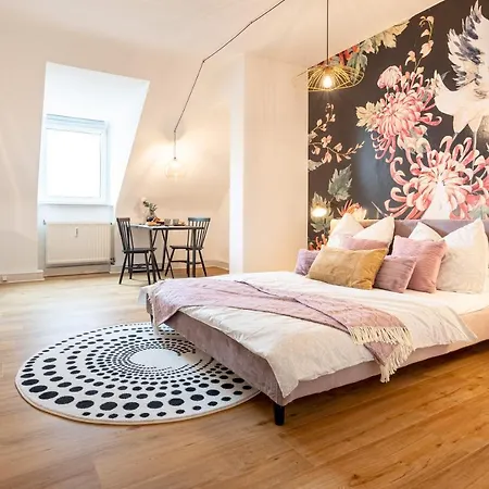 Design Apartment Zentral & Rooms - Toplage Am Opernhaus Nuremberg Exterior photo